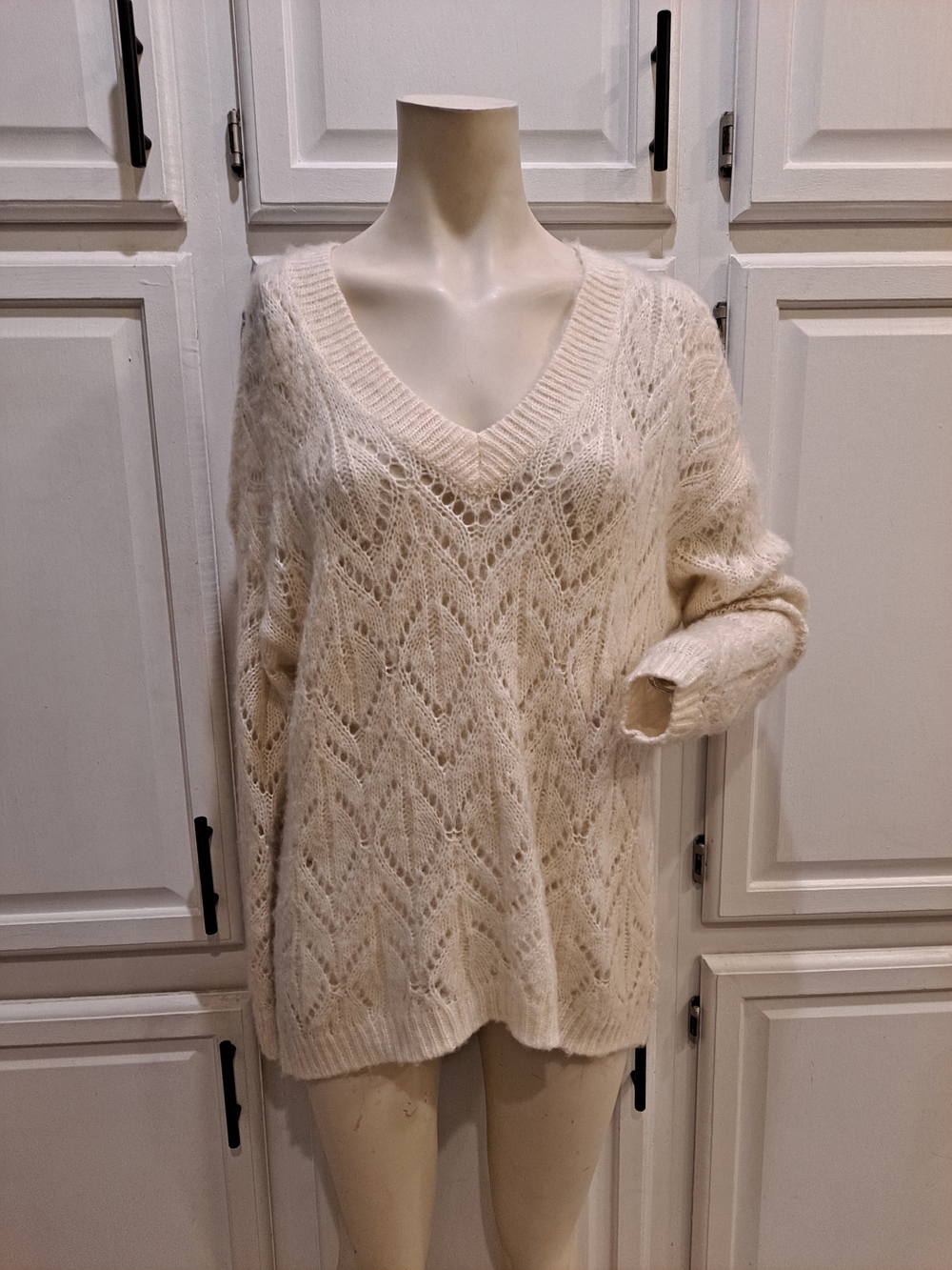 American Eagle Cream Open-Knit V-Neck Jegging Fit Tunic Slouchy Relaxed Sweater